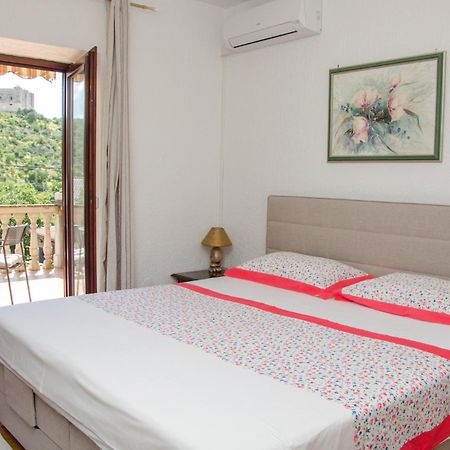 Guesthouse Ruza Сень Екстер'єр фото