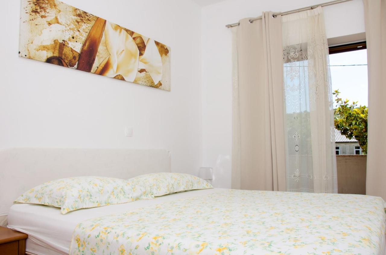 Guesthouse Ruza Сень Екстер'єр фото