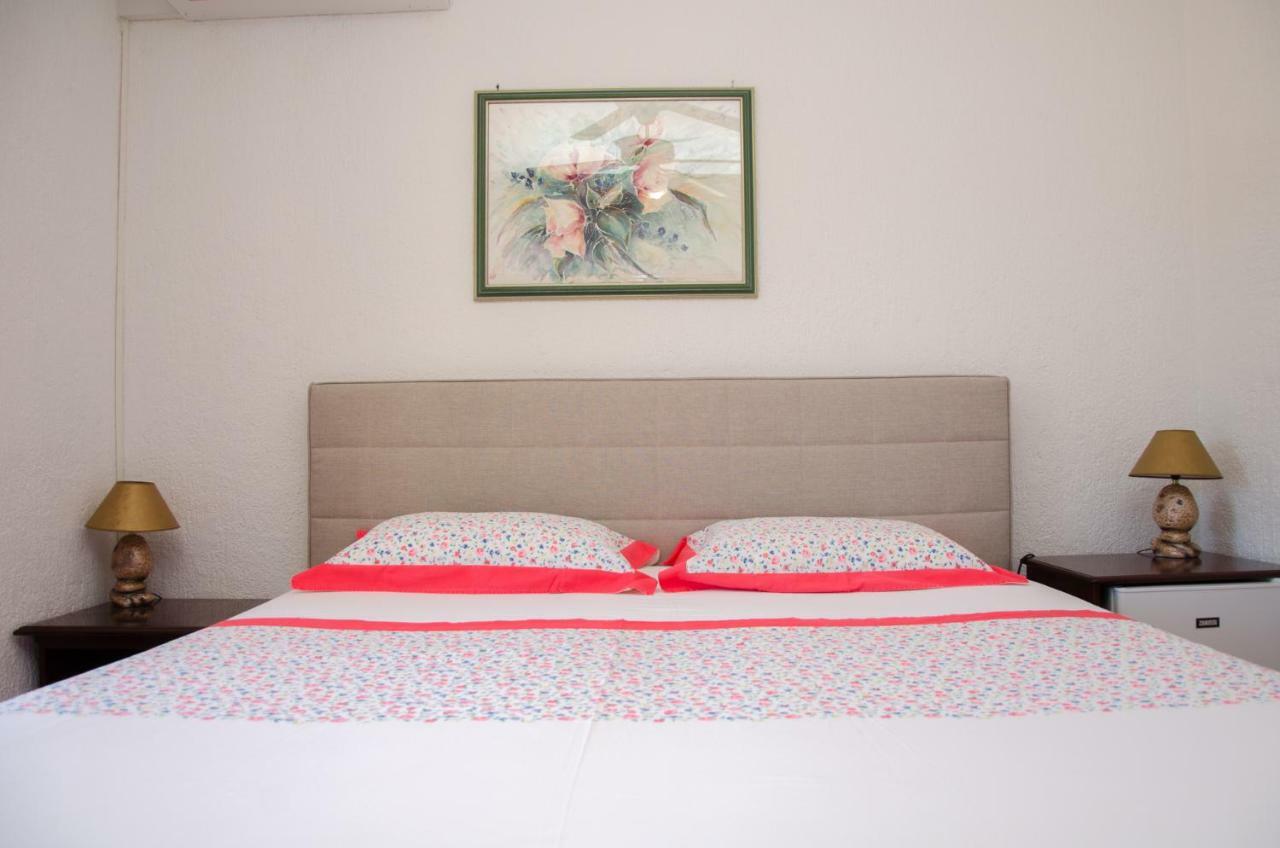 Guesthouse Ruza Сень Екстер'єр фото