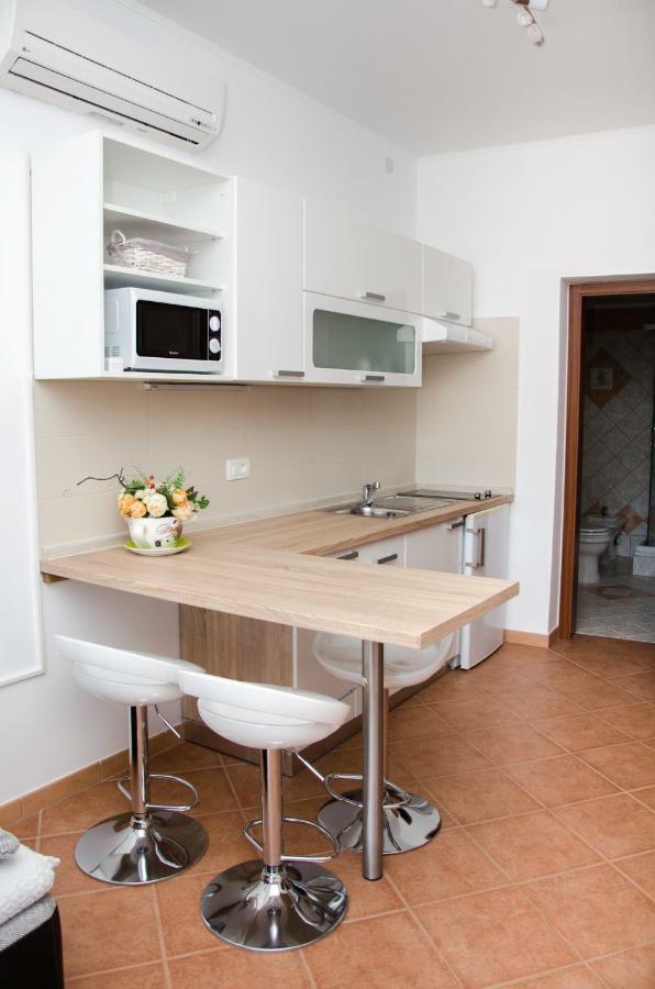 Guesthouse Ruza Сень Екстер'єр фото